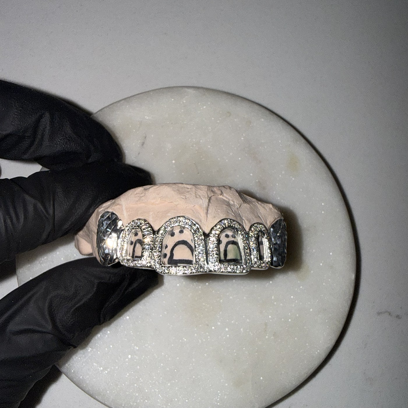 Finished diamond grill setting